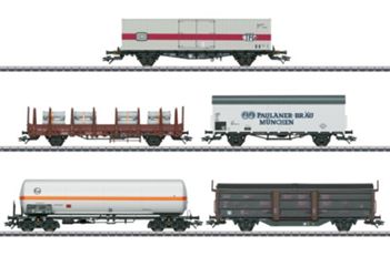 Detailansicht des Artikels: 047370 - Güterwagen-Set zu BR 194 DB